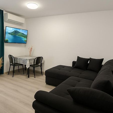 Dodo Apartament Mamaia Nord ナボダリ エクステリア 写真